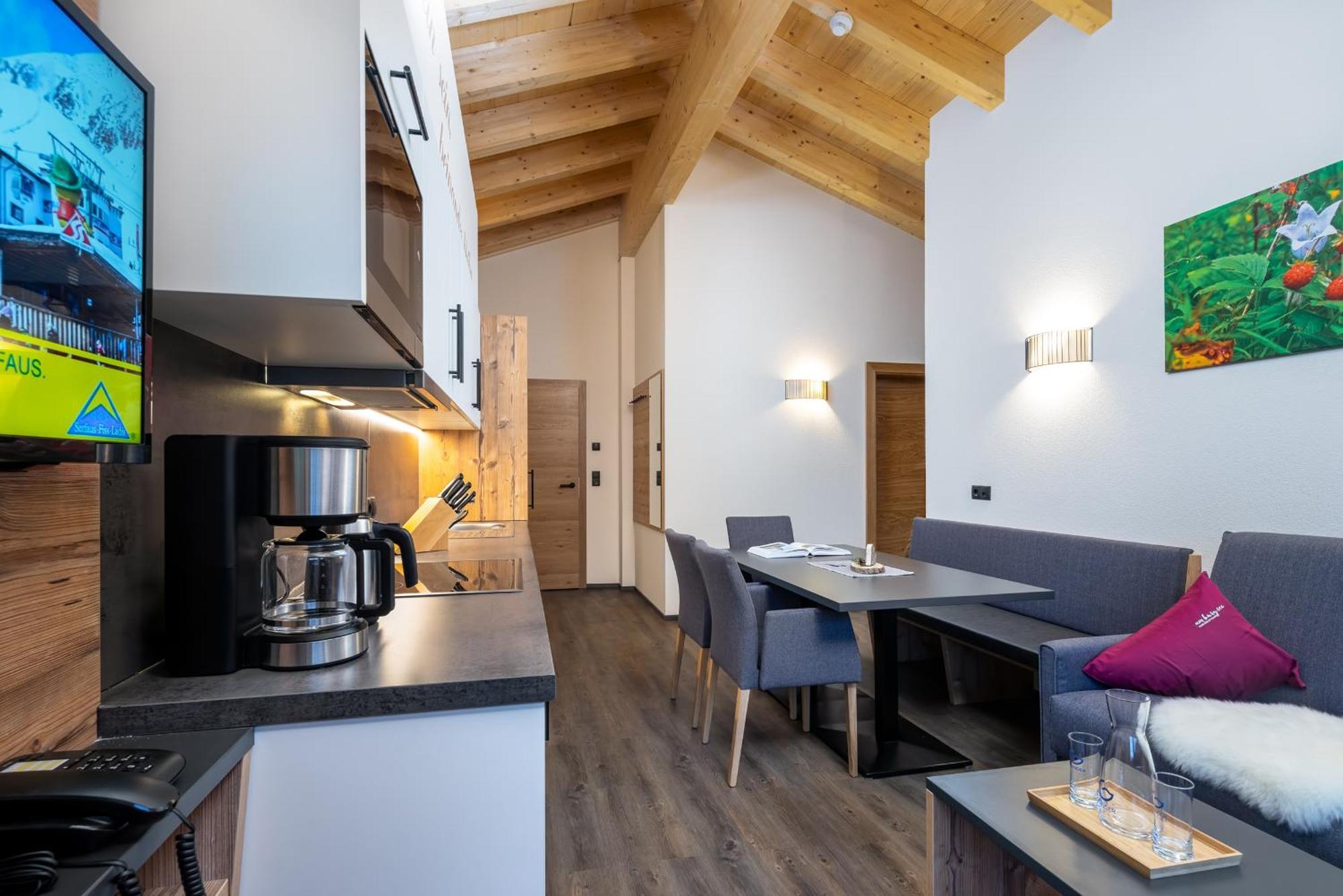 Alpin Chalet Am Burgsee ลาดิส ภายนอก รูปภาพ